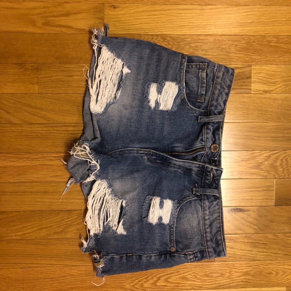 8th off LA shorts